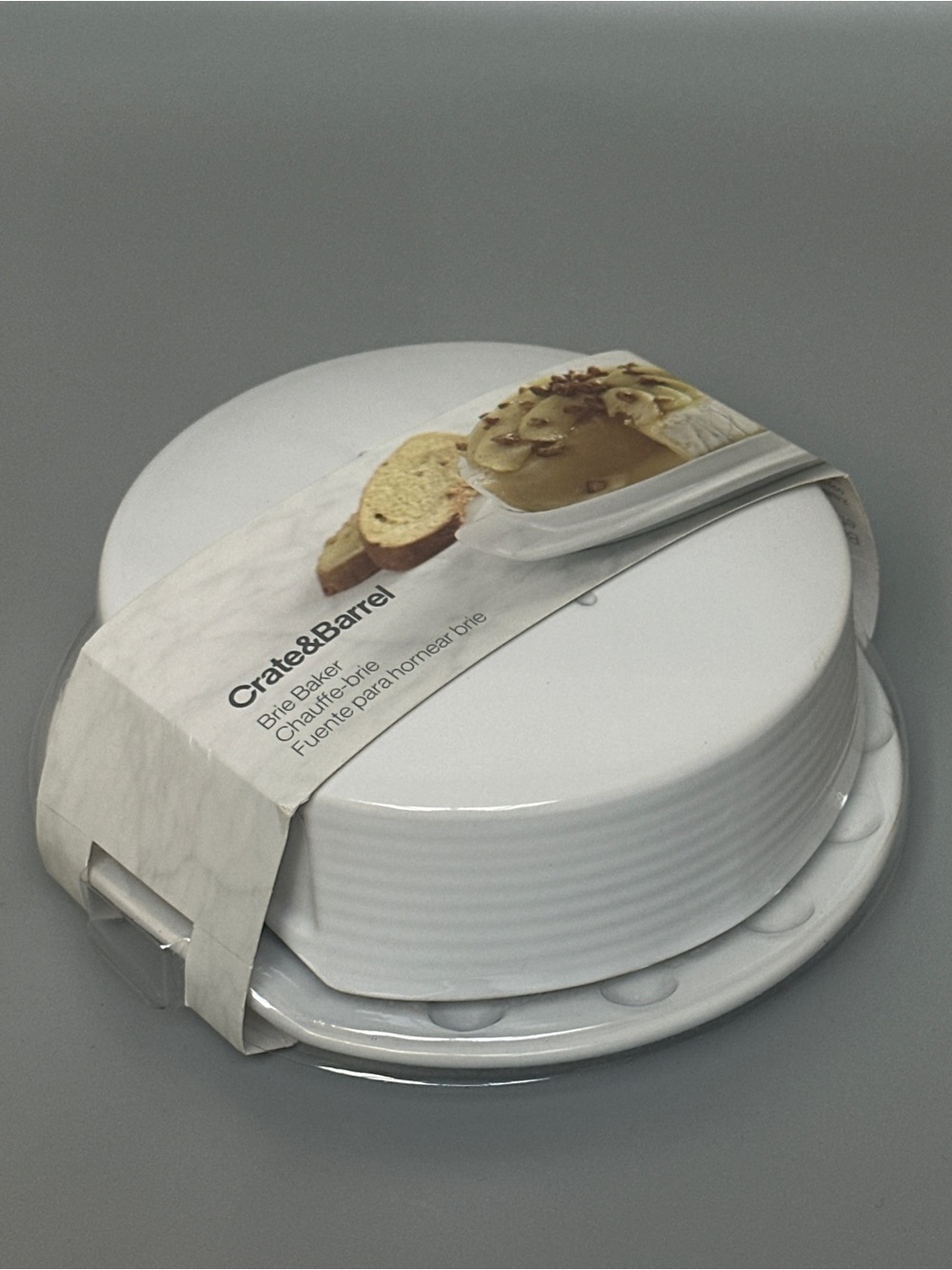 Crate & Barrel White Ceramic Brie Baker with Serving Tray Cheese Baking Dish NWT